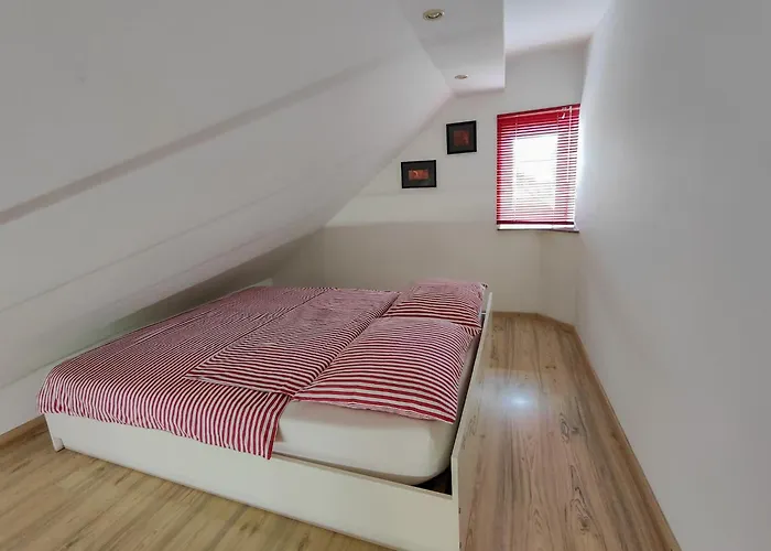 Apartma Petra Garden *